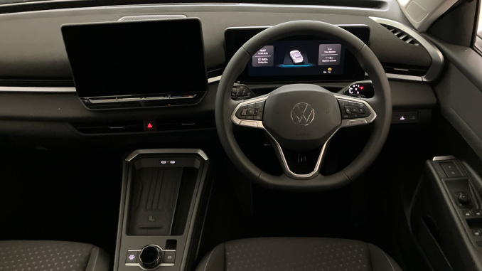 Volkswagen T-Roc 1.5 eTSI Life 5dr DSG Petrol Hatchback - Image 9